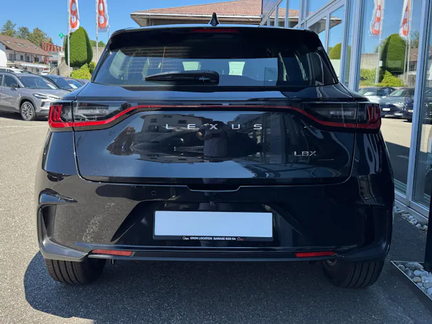 Lexus LBX FWD Impression CVT