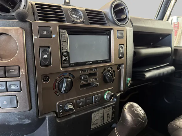 Land Rover Defender 110 2.4 Td4 Station Wagon