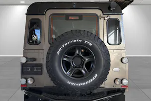 Land Rover Defender 110 2.4 Td4 Station Wagon