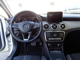 Mercedes-Benz GLA 200 Night Star 7G-DCT