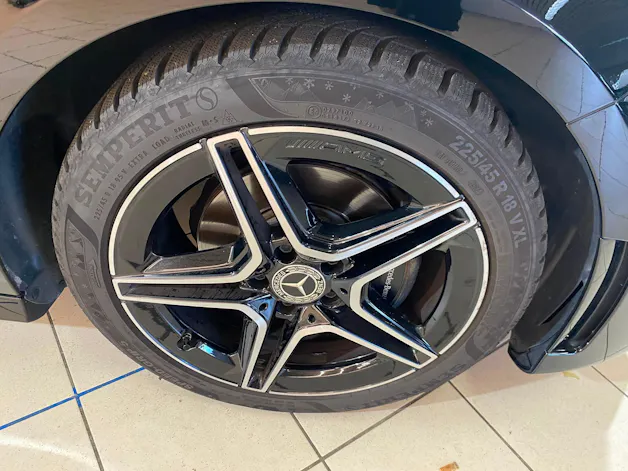 Mercedes-Benz A 200 AMG Line 7G-DCT