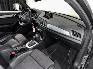 Audi AUDI Q3 2.0 TDI quattro S-tronic | CH |