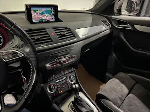 Audi AUDI Q3 2.0 TDI quattro S-tronic | CH |