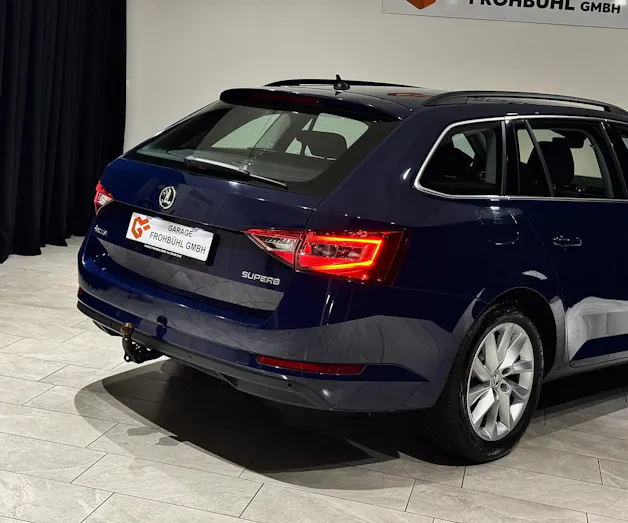 Škoda SKODA Superb Combi 1.8 TSI Ambition DSG | 1.Hand | AHK 1800Kg |