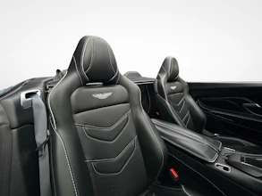 https://vehicle.imgix.net/439191/47863965-46a2-49ff-94e3-e14fc52e1d20.jpg