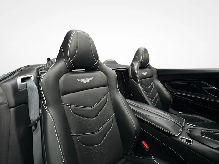 Fahrzeugbild ASTON MARTIN DBS