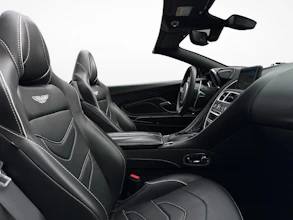 https://vehicle.imgix.net/439191/d5d61437-9c89-430f-bcec-9b2f9599e095.jpg