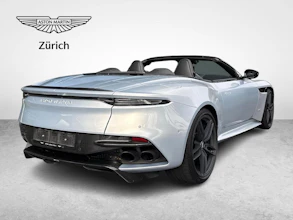 https://vehicle.imgix.net/439191/f35dab26-8c46-4fb4-b8e1-a95a270e1033.jpg