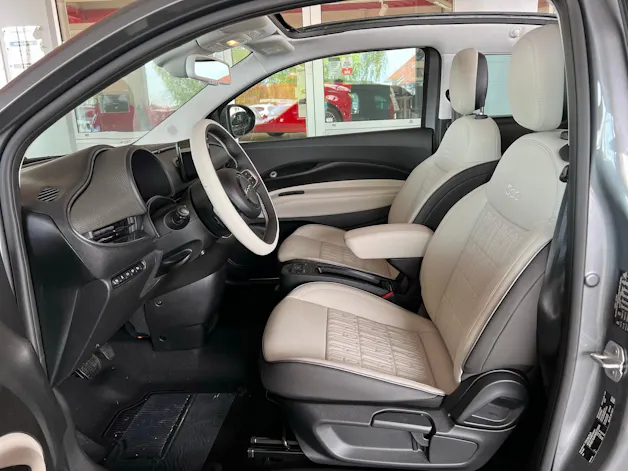 Fiat 500 Cabrio La Prima