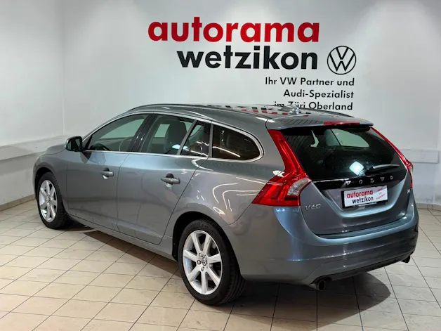 Volvo V60 T4 Momentum