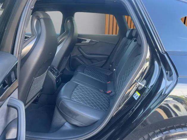 Audi S4 Avant 3.0 V6 TDI quattro T-Tronic