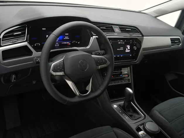 VW Touran 1.5 TSI R-Line DSG