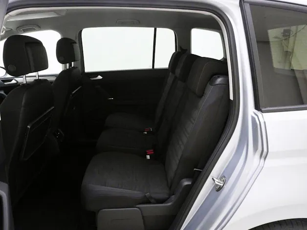 VW Touran 1.5 TSI R-Line DSG