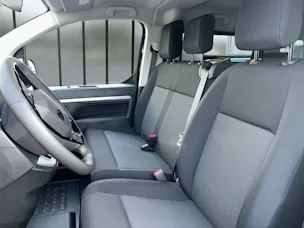 Peugeot Traveller 2.0 BlueHDi Business Standard EAT8