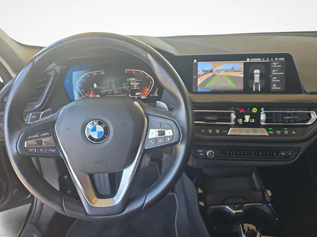 BMW 118d SAG / Jetzt mit attraktivem 1.99% Leasing!