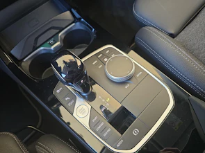 image du véhicule BMW 118d SAG
