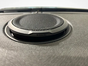 https://vehicle.imgix.net/4392050/1b08fd98-c3f1-4486-8b5b-a3c672823741.jpg