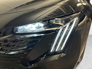 https://vehicle.imgix.net/4392050/458e54f3-8a24-4c03-a20a-a755048a4e06.jpg