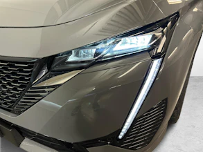 https://vehicle.imgix.net/4392057/4da67707-bc54-49cf-b600-6e2d013e3d71.jpg