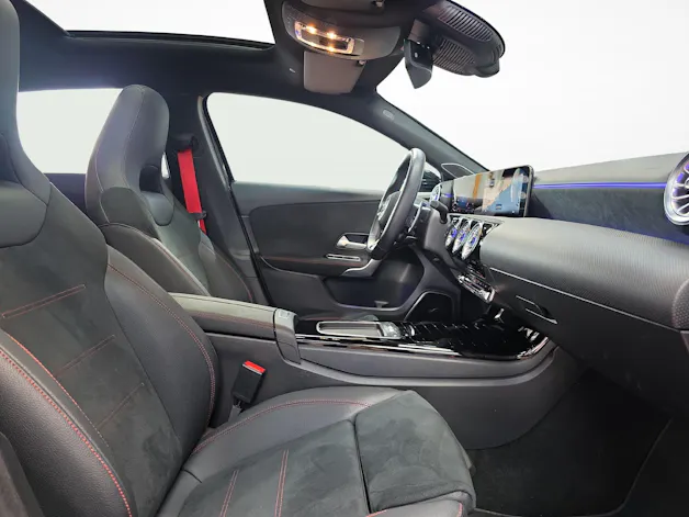 Mercedes-Benz A 35 AMG 4MATIC