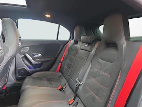 https://vehicle.imgix.net/4392072/68dc2630-fb78-44ee-bf7a-07176f3f2463.jpg