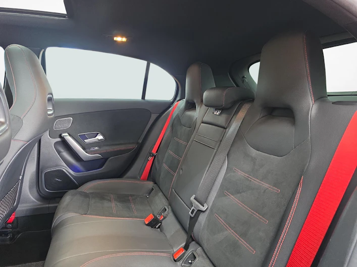 Fahrzeugbild MERCEDES-BENZ A 35 AMG