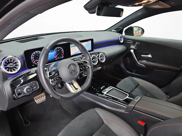Mercedes-Benz A 35 AMG 4MATIC