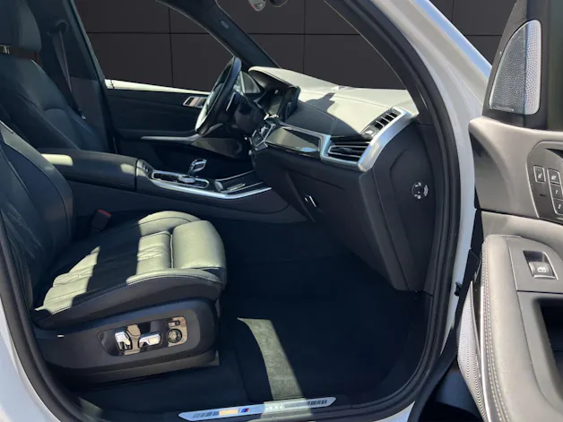 BMW X5 M50i xDrive