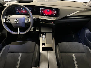 https://vehicle.imgix.net/4392098/60157d78-8bb7-48d4-b4db-45f770d87154.jpg