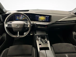 https://vehicle.imgix.net/4392101/2c97944a-985c-43d5-8c74-17f0b3cbbbef.jpg