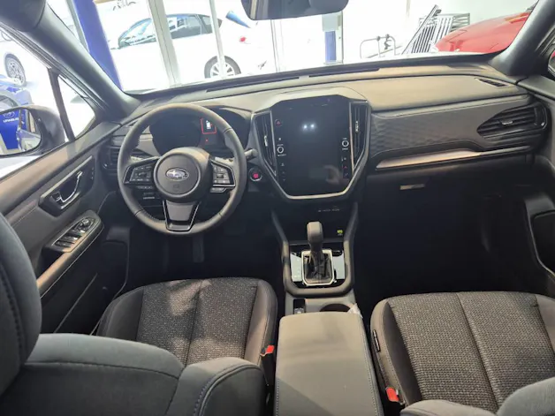 Subaru Forester Station 2.0i e-Boxer Swiss Plus