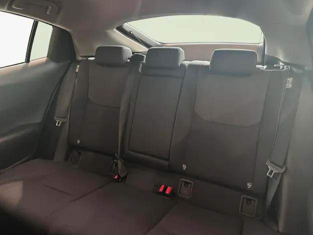Toyota Prius 2.0 Plug-In-Hybrid Style