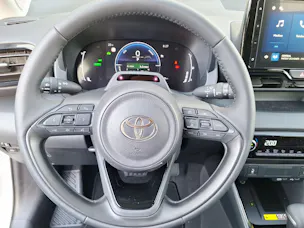 Toyota Yaris 1.5 VVT-i HSD Trend