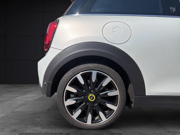Mini F56 Cooper SE