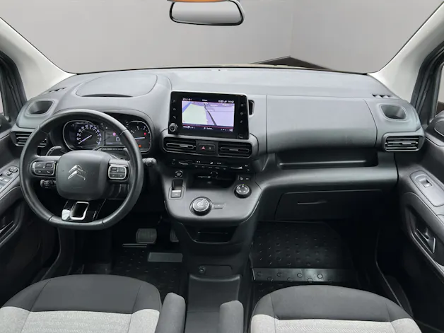 CITROEN Berlingo 1.5 BlueHDi 130 Shine EAT8 / Rückfahrkamera / Totwinkelassistent / inkl. Winterräder / CH-Herstellergarantie