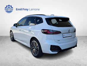 https://vehicle.imgix.net/4392194/dacc6951-7e92-49bb-9cce-0b3ba9cec597.jpg
