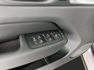 Volvo XC60 2.0 T8 TE Ultra Dark eAWD