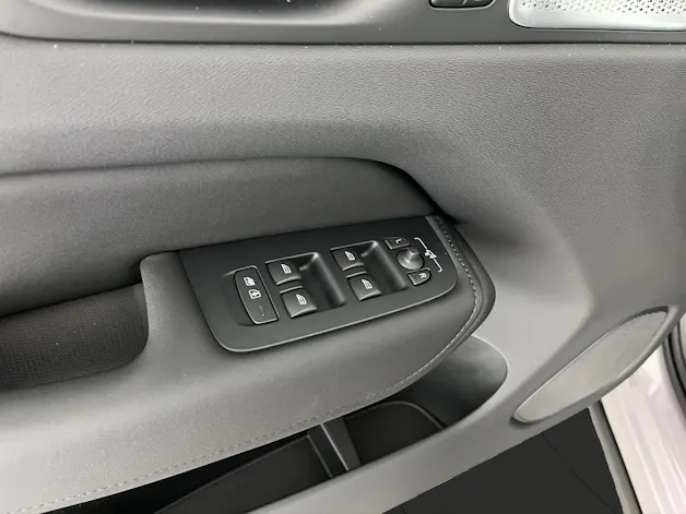 Volvo XC60 2.0 T8 TE Ultra Dark eAWD