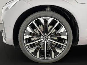 Volvo XC60 2.0 T8 TE Ultra Dark eAWD