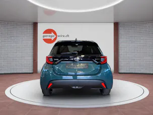 Toyota Yaris 1.5 VVT-i HSD Trend