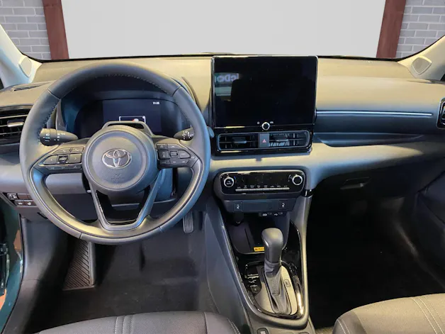 Toyota Yaris 1.5 VVT-i HSD Trend