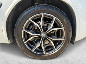 https://vehicle.imgix.net/4392316/90d6a7bb-646a-4d09-86cf-3a6ae1a66f5a.jpg