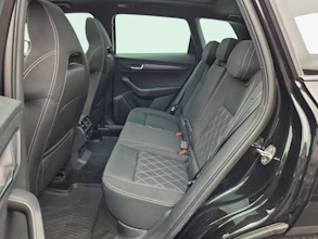 https://vehicle.imgix.net/4392342/b90ffc5f-f434-4d57-92d6-b27680f72a6d.jpg