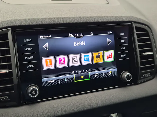 SKODA Karoq 1.5 TSI SportLine DSG