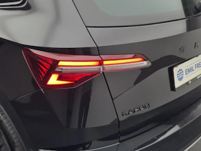 https://vehicle.imgix.net/4392342/f4059817-d825-490d-bf92-ad3215ee3be9.jpg