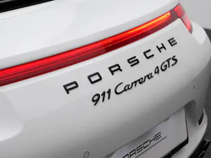 Porsche 911 Carrera 4 GTS