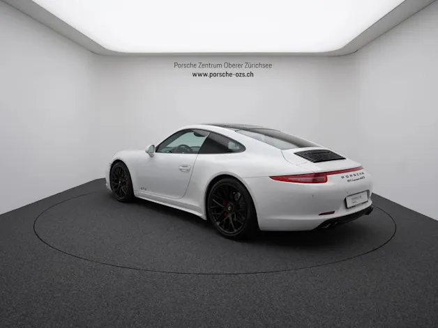 Porsche 911 Carrera 4 GTS