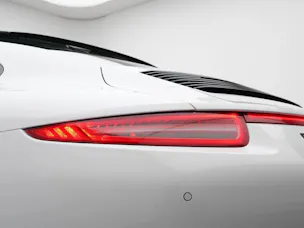 Porsche 911 Carrera 4 GTS