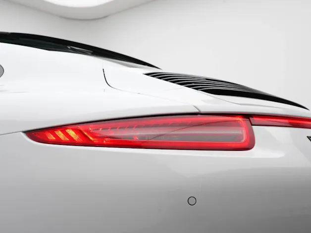 Porsche 911 Carrera 4 GTS