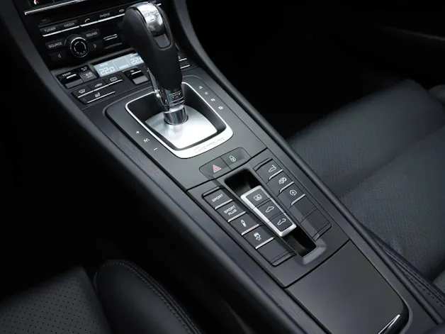 Porsche 911 Carrera 4 GTS
